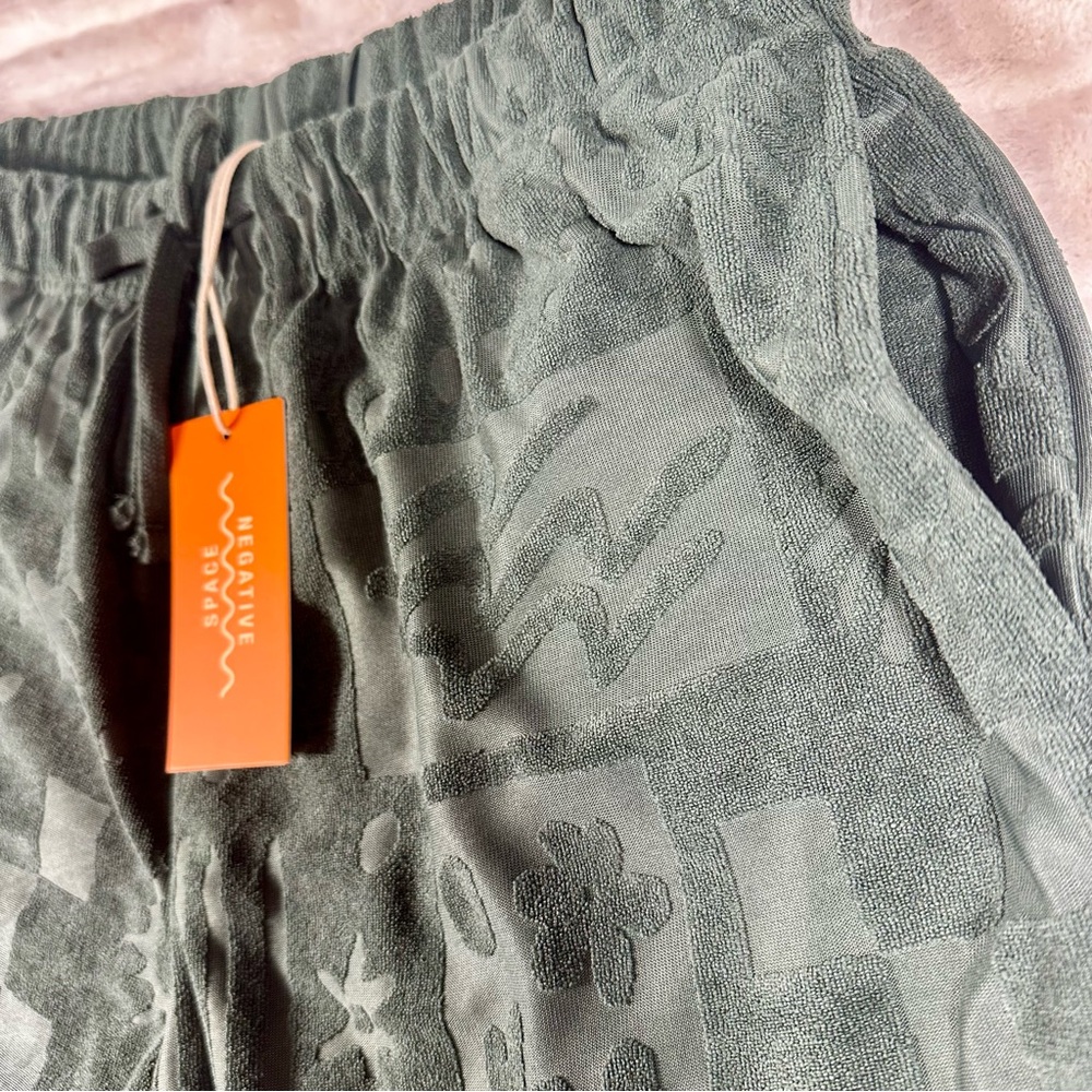 Shorts Set - Picture 8 of 14